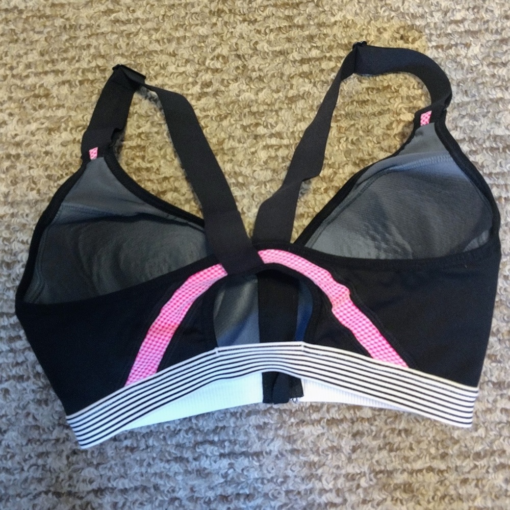 32D VSX sport Victoria's Secret sports bra padded
